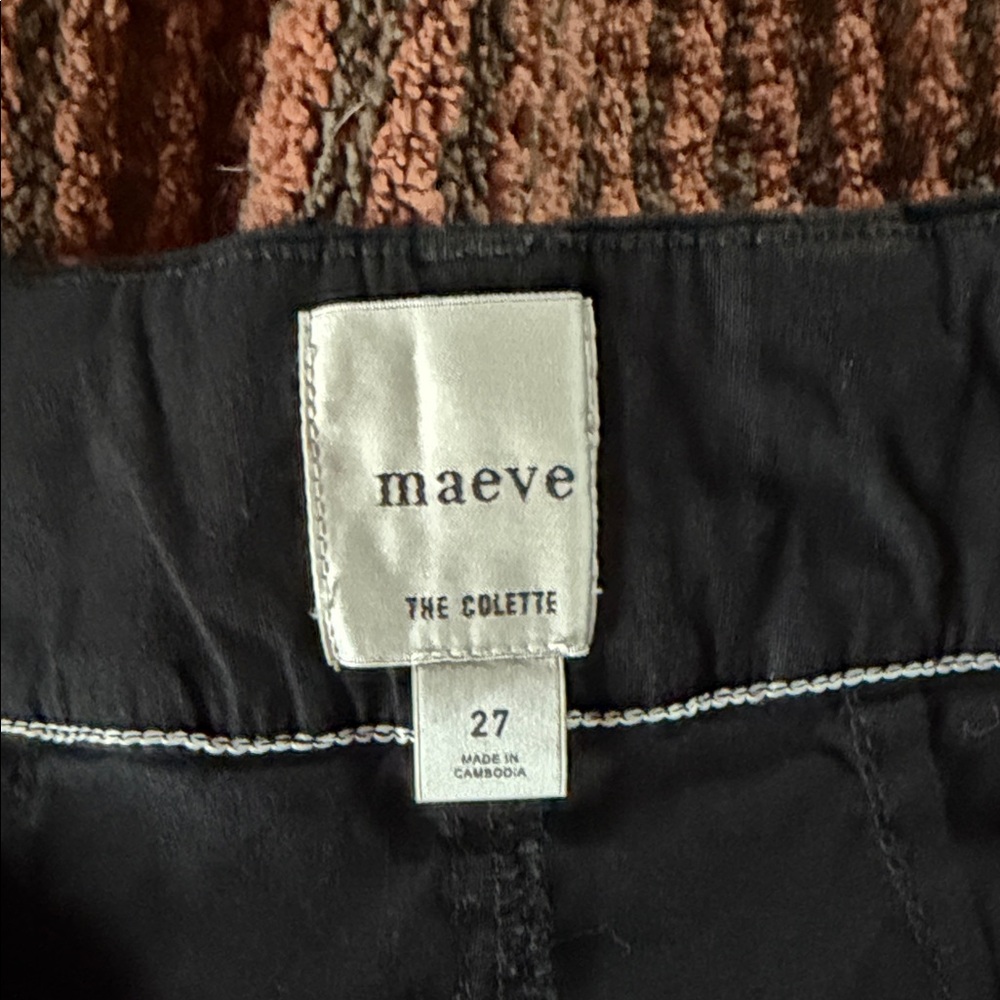 Maeve The Colette Black crop in magic fabric - Picture 2 of 3